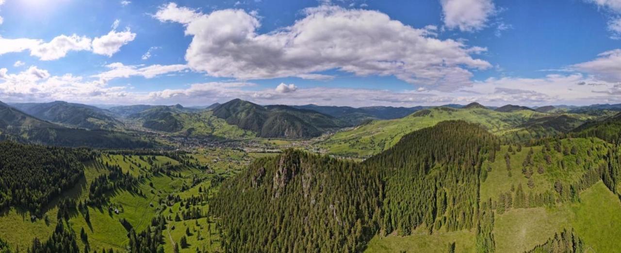 Pensiunea Adam Si Eva Pojorita Bagian luar foto